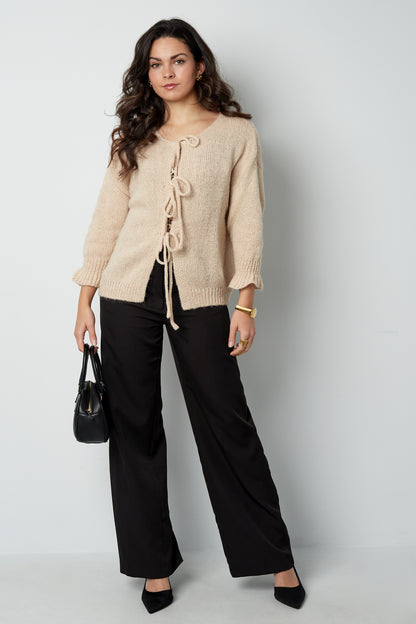 nylon-damen-oberteil-fashion-shot-moderner-look
