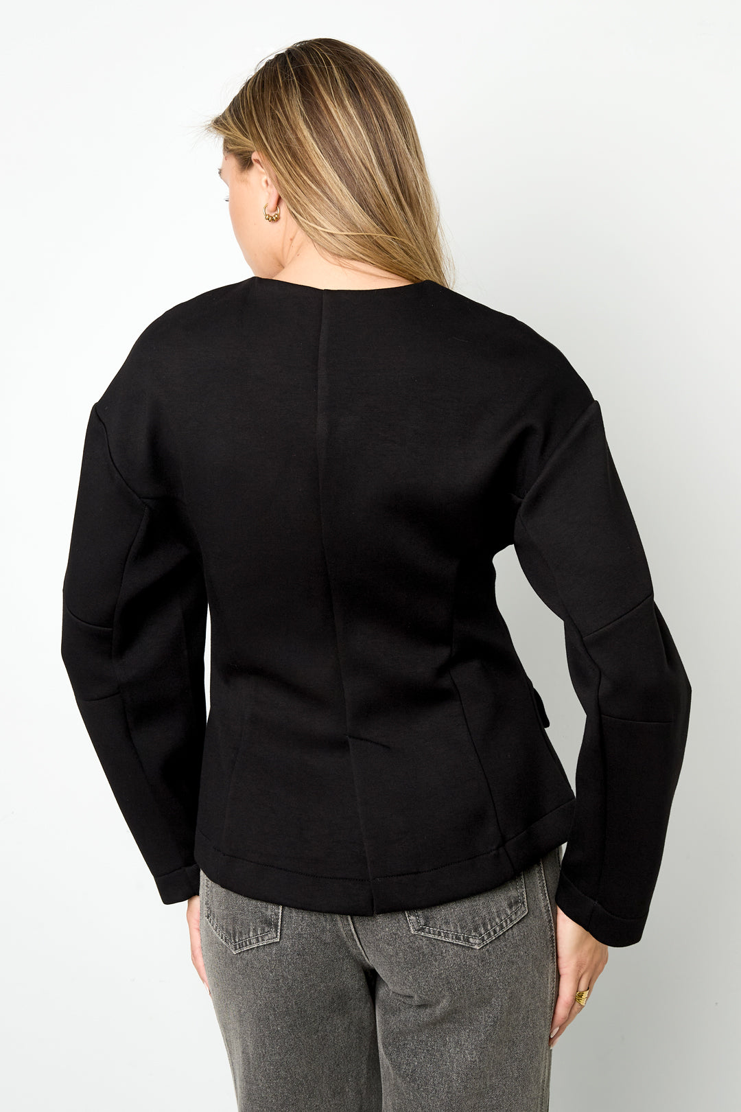 gewebte-polyesterfaser-damen-anzug-close-up-materialstruktur