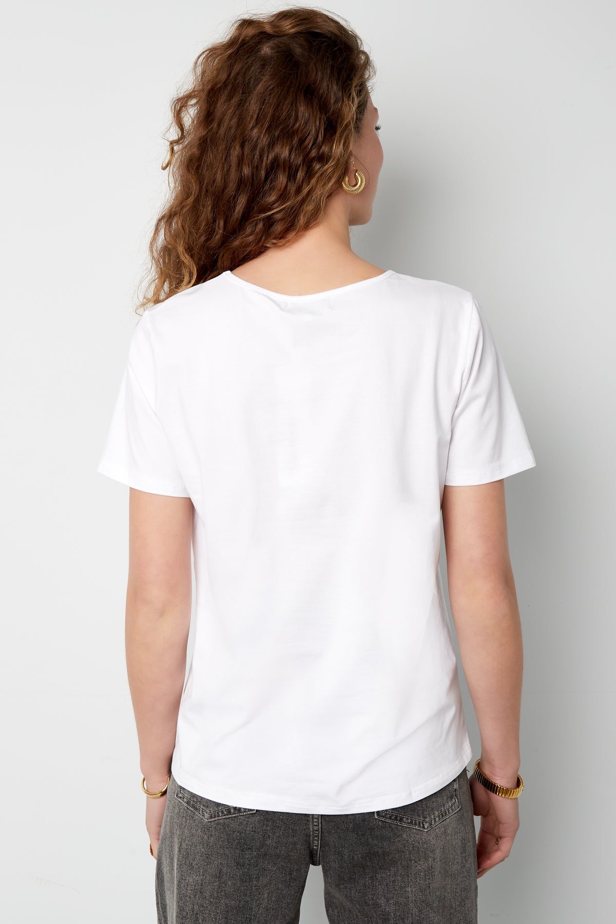 romantisches-damen-t-shirt-herz-stickerei