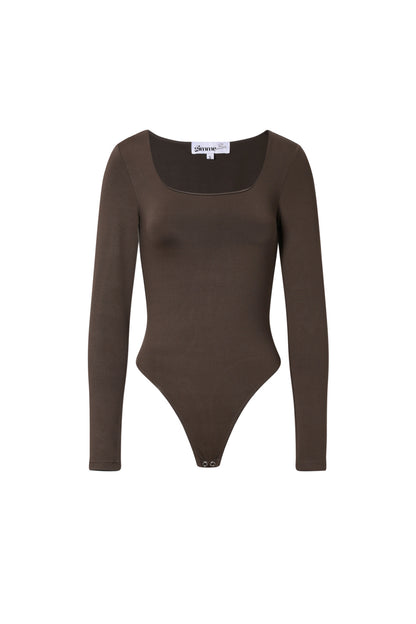 shapewear-damen-bodysuit-frontansicht