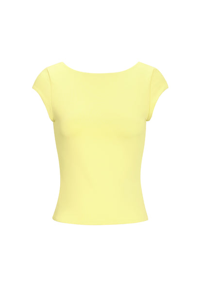 sommerliches-nylon-damen-t-shirt-styling