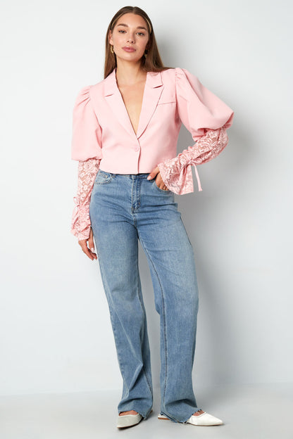 spitzeinsatz-blazer-damen-look
