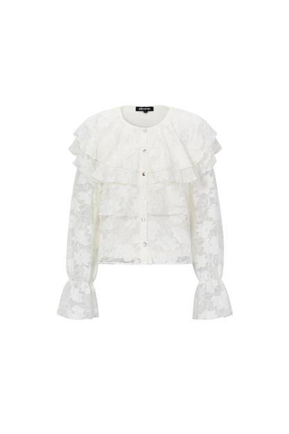 stilvolle-damenbluse-mit-spitze