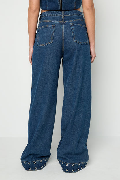 statement-jeans-studioaufnahme