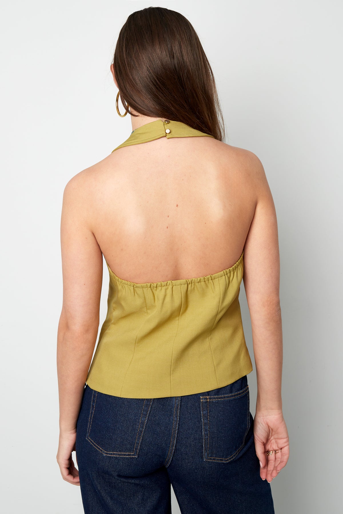 stylisches-aermelloses-oberteil-damen-schleife-fashion-elegant