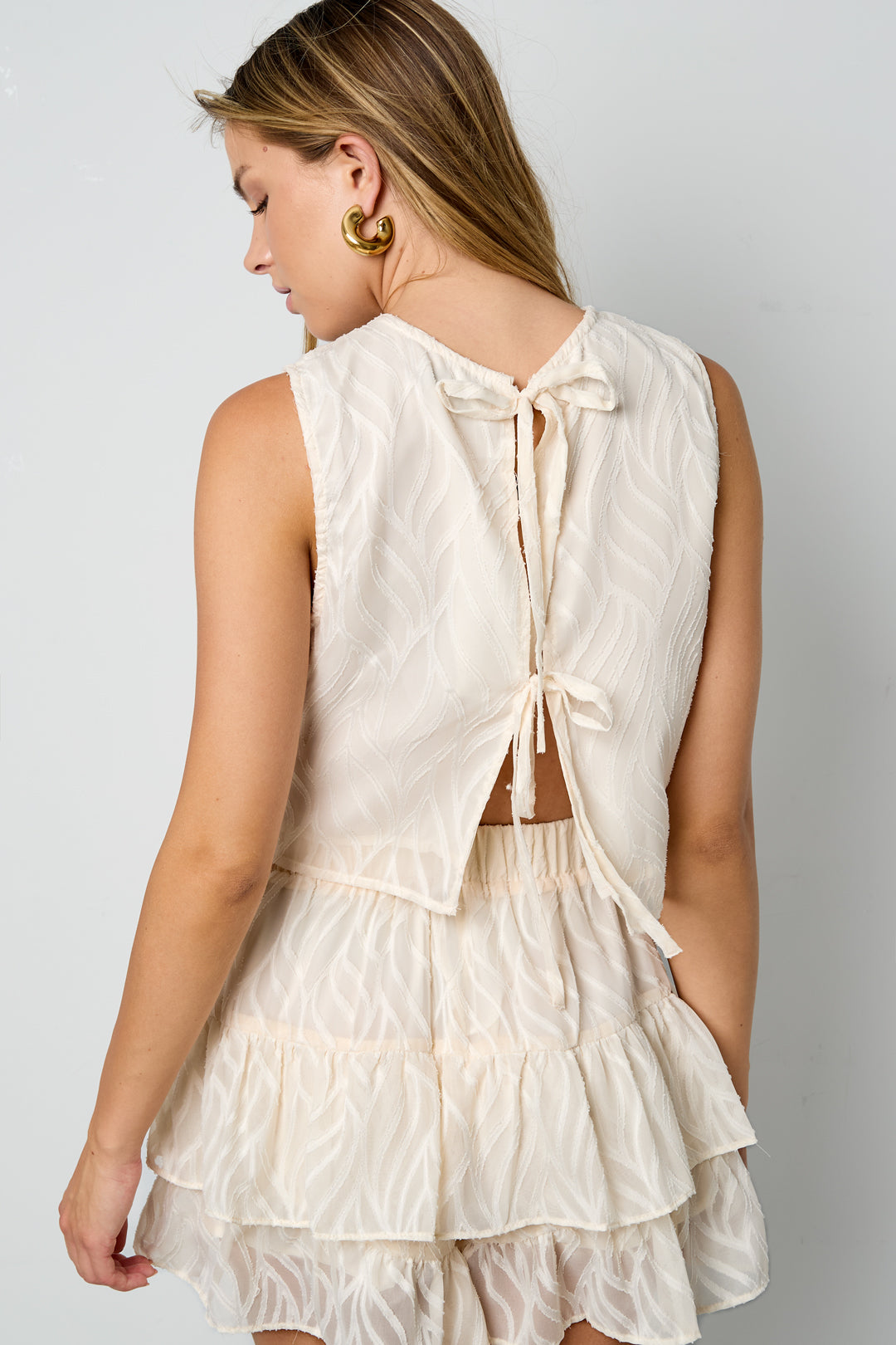 trendiges-sommer-set-damen-gewebter-stoff-modern-fashion-de