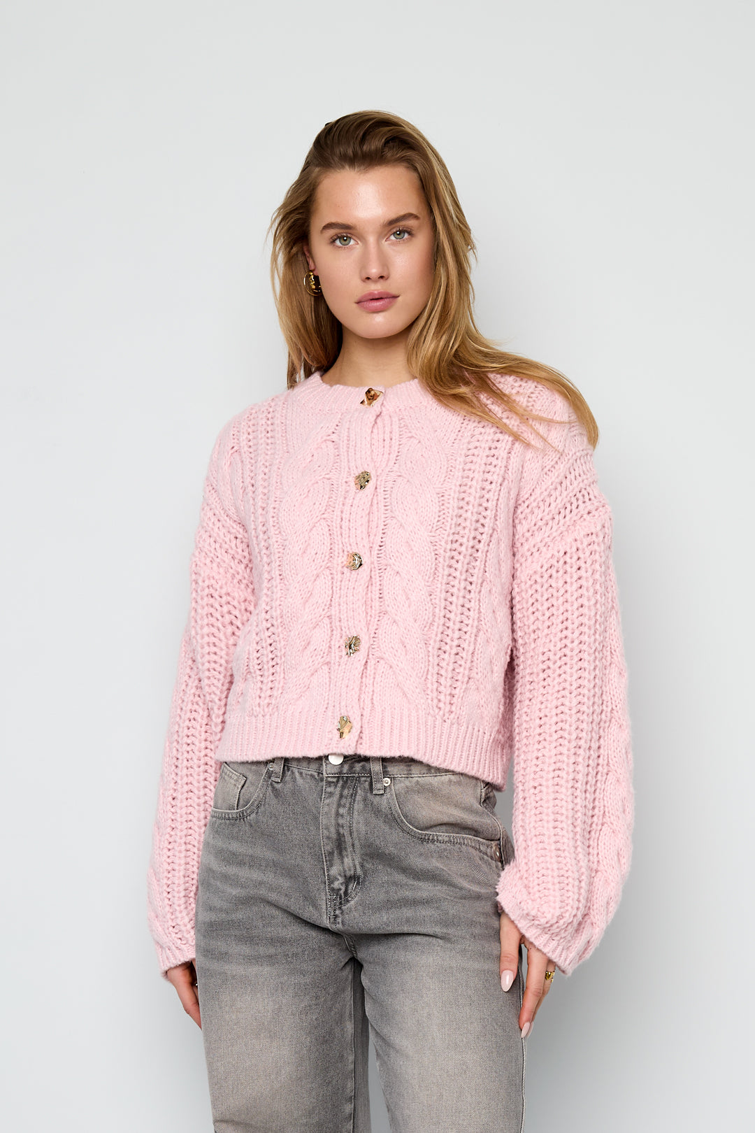 zopf-strickjacke-damen-vorderansicht